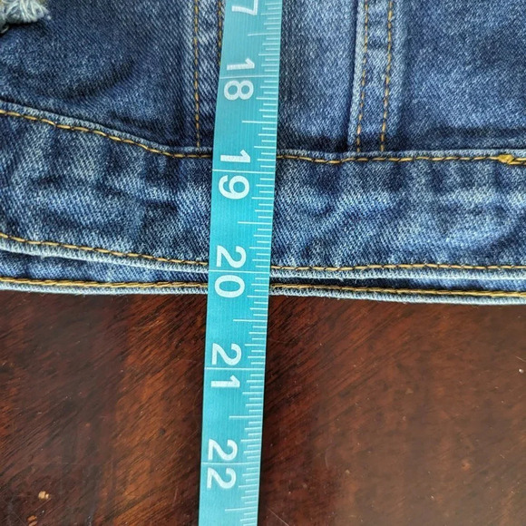 Blue Jean/ Denim Vest Sleeveless Distressed Button Front Size Medium - Picture 8 of 8